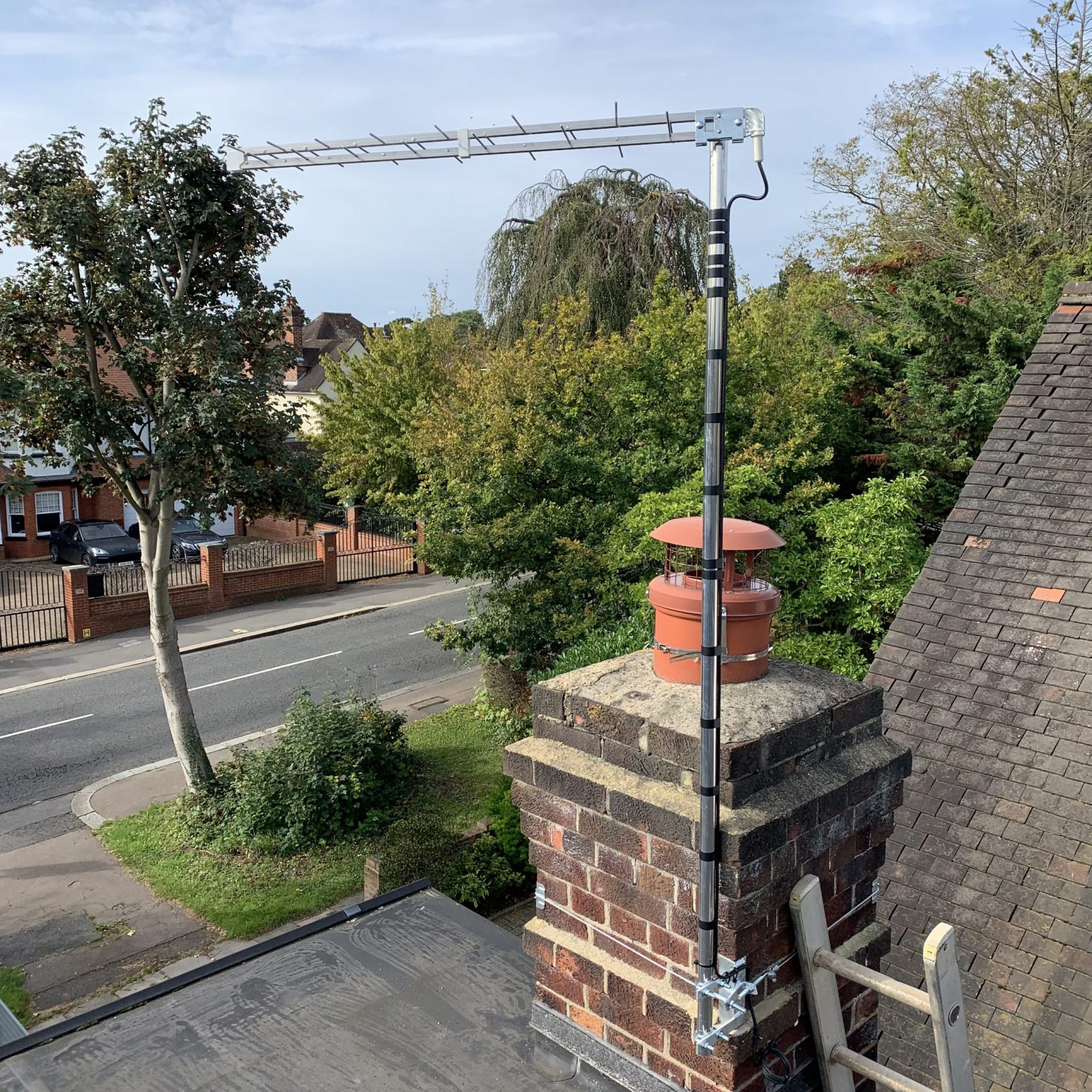 Log-periodic 45 TV aerial installation for Freeview TV.